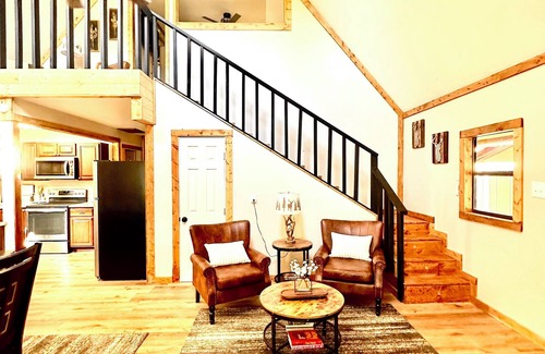 Ruidoso House | Enchanting 2-bedroom house with WiFi in Ruidoso
