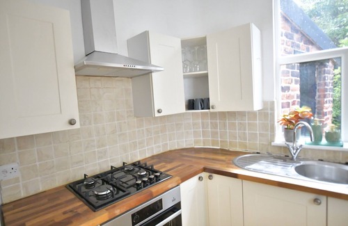 Offerton Park House | Enchanting 3-bedroom house in Stockport