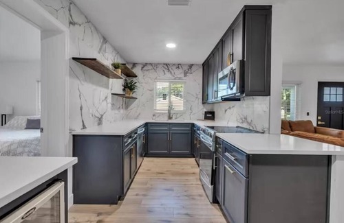 Clearwater House | Enchanting 3-bedroom house with AC in Clearwater