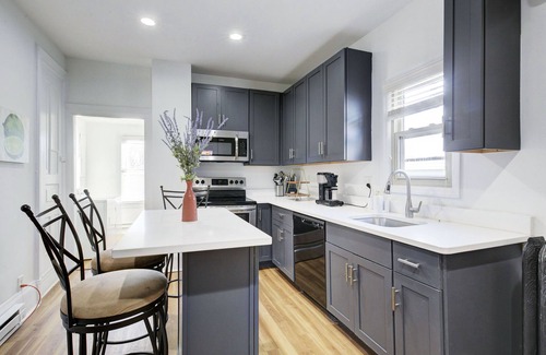 Corktown House | Enchanting 4 BD/2 B house in the heart of Corktown!