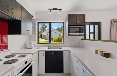 Fernhill House | Enchanting Arawata | Fernhill Home