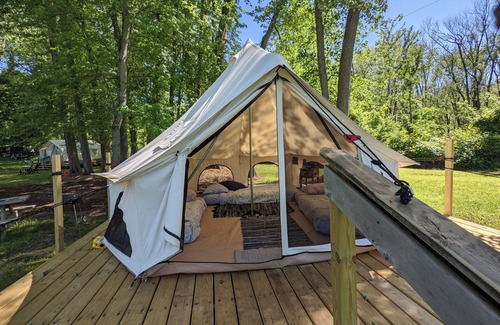 New Richmond RV Rental | Enchanting Bell Tent in Fennville