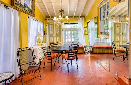 Old Northwood Historic District House | Enchanting heritage home with hot tub, central AC, & washer/dryer - 1 dog OK