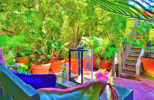 Hollywood Hills West House | ENCHANTING HOLLYWOOD HILLS OASIS+VIEWS+OUTDOOR DECKS+GARDEN+GUEST HOUSE+GARAGE