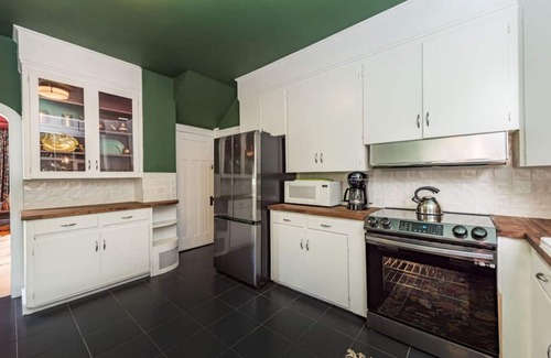 Port Angeles House | Enchanting home with Hobbit House - Kid Friendly
