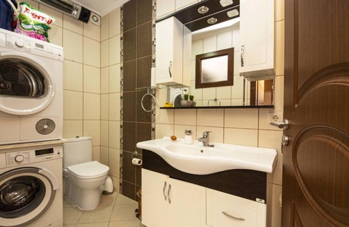 Bodrum City Center Villa | Enchanting House with Backyard in Bodrum