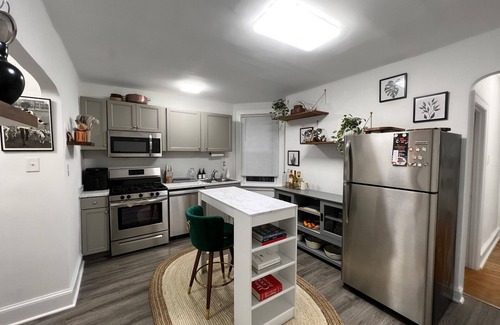 Wynnefield House | Enchanting Oasis in Philadelphia: Cozy 1BR Haven: Relax & Enjoy!