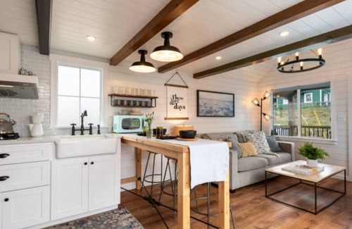 Guerneville House | Enchanting Retreat in the heart of Redwoods