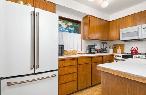 Brightwood House | Enchanting Riverside Experience, Hot Tub, Fire-Pit, Communal Pool, 17 Miles to Mt Hood, Pet-Friendly