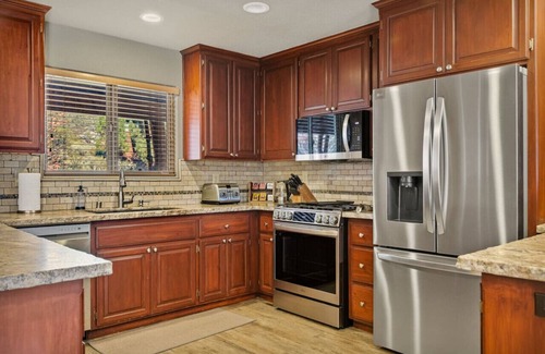 Eagle Mountain Estates Cabin | Enchanting Snow Escape + Hot Tub + Game Room