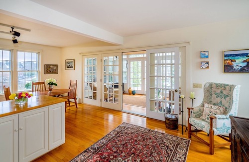 Camden Apartment | Enchanting Suite Overlooking Rockport Harbor
