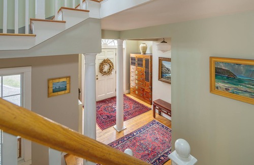 Camden Apartment | Enchanting Suite Overlooking Rockport Harbor