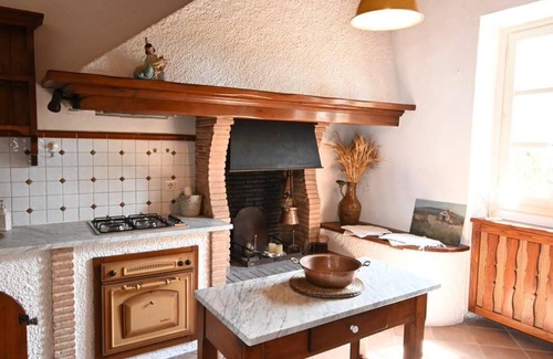 Vicopelago House | Enchantment of the Arches