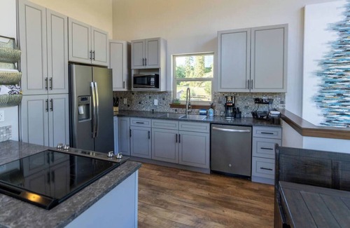 Leavenworth House | Enchantments View Guest House