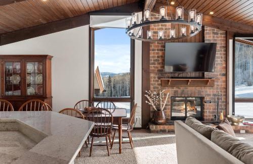 Snowmass Village House | Enclave 306, Snowmass Ski-In/Ski-Out Condo w/Shared Pool/Hot Tub