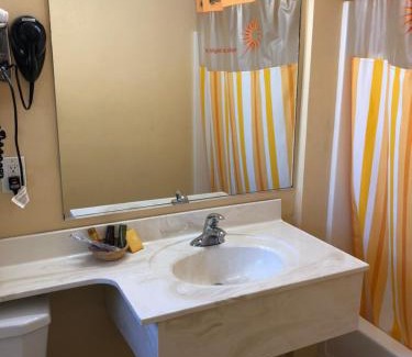 Culver - West Hotel | Encore Motel Near Marina Del Rey, Culver City & Venice