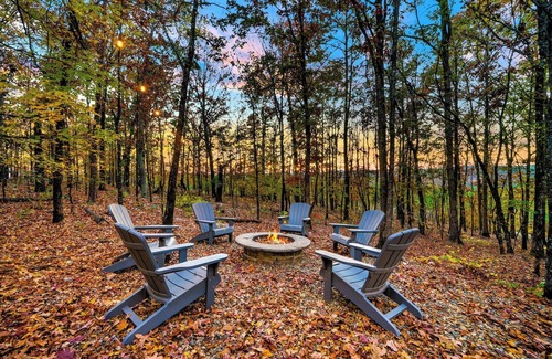 Broken Bow Cabin | End of July: Gather, Game & Getaway