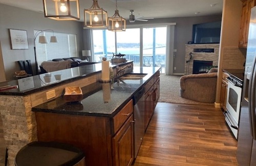 Gravois Mills Condo | End Unit Condo - Gorgeous First Tier Lake View