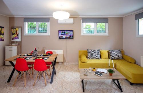 Kavala Villa | Endless Blue Sunshine