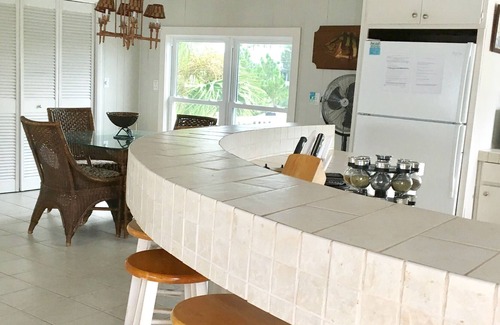 Alligator Point House | Endless Ocean Views on The Edge of The Gulf of Mexico Suitable for Families.