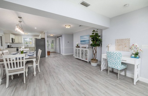 Vero Beach House | Endless Summer Vacay w/Arcade & Heated Poolnn