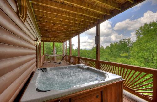 Foxfire Estates House | Endless Sunset - Mountain Views and Game Room