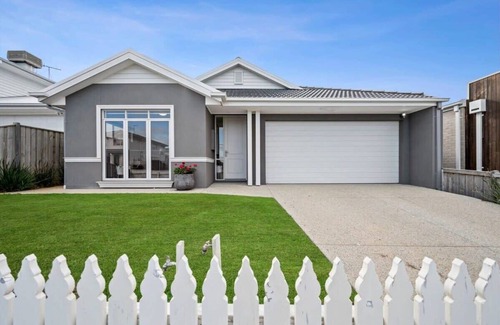 Torquay Apartment | Endless Sunshine and Relaxation – Pet Friendly
