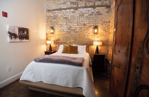 Bywater Bed & Breakfast | Engine 24 Firehouse Courtyard Room 4