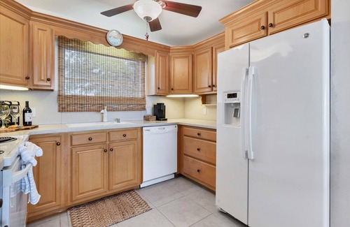 Grove City House | Englewood 3 Bedroom Private Home on Lemon Bay Canal w Boat Dock