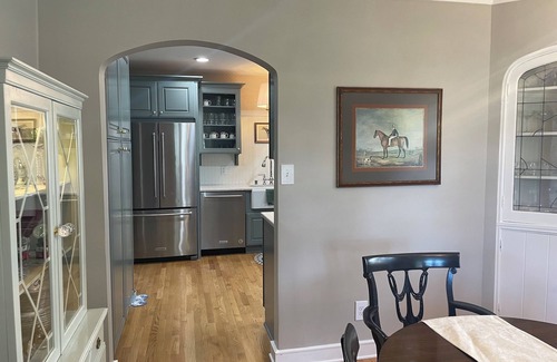 Whitefish Bay House | English Tudor Home, sleeps up to 10, available only for RNC, 10 min to downtown