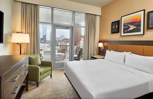 Sobro Hotel | Enjoy a Hassle-Free Stay! Pet-friendly Hotel, Indoor Swimming Pool, Kitchenette!
