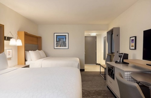 Fort Worth Hotel | Enjoy a Hassle-Free and Suiting Stay! 3 Family-friendly Units! Indoor Pool