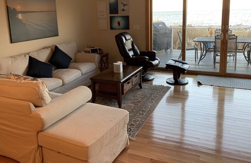 Croom House | Enjoy a modern bay-front townhouse