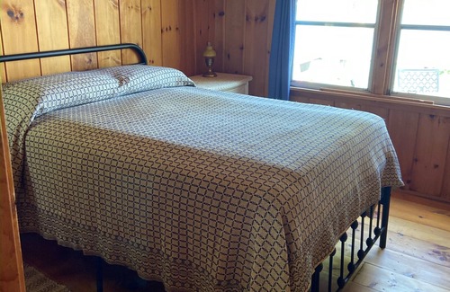 Friendship Cottage | Enjoy a night on a private island in Midcoast Maine with Maine Lobster.