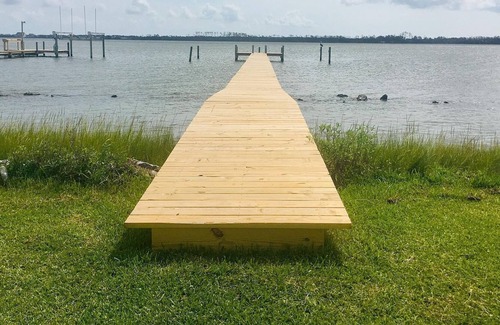 Straits House | Enjoy a quiet, water front, Down East experience.