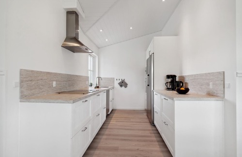 Haslevgarde House | Enjoy a relaxing vacation in this beachfront vacation home with wellness.