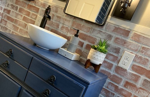 Owensville House | Enjoy a small town stay at The Brick Cottage in Owensville!