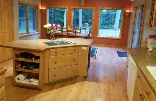 Fife Lake House | Enjoy a Stay at a Five Star Home Surrounded by Majestic White Pines