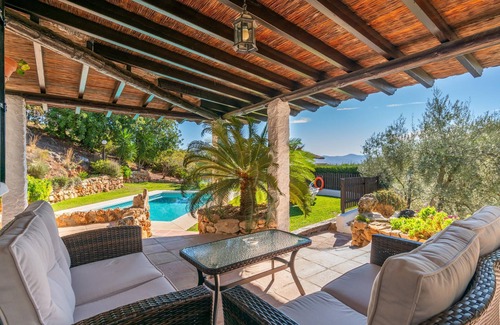 Alora House | Enjoy a unique vacation in this dream house not far from the beautiful Alora.