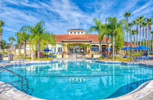 Kissimmee House | Enjoy all the Theme Parks and what Orlando has to offer at Terra Verde Resort!