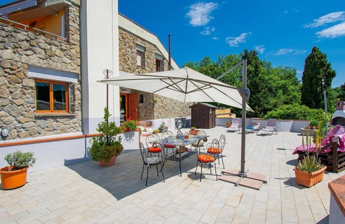 Giugnano Apartment | Enjoy an unforgettable vacation in this beautiful vacation apartment.