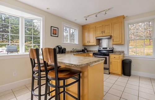 North Truro House | Enjoy Beach Plum House! Spacious 6BD Home - Near Ocean Beaches, Lots of Privacy