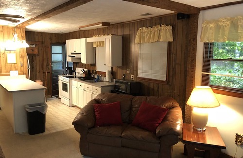 Livingston House | ENJOY Beautiful Lake Anna @ COZY FAMILY RETREAT with Boat Ramp and Marina Slips