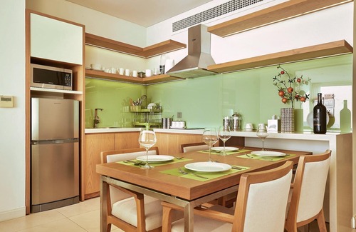 Son Tra Apartment | Enjoy Beautiful Sunrise from Beachfront suite