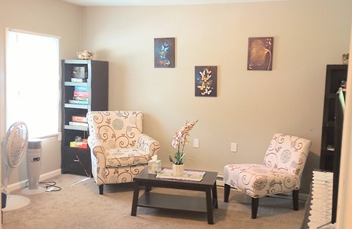 Pittsfield House | Enjoy Big City Vibes at City Place in the heart of the Berkshires!