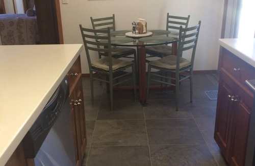 Montauk House | Enjoy Ditch Plains in Montauk! Neat And Clean. Private backyard