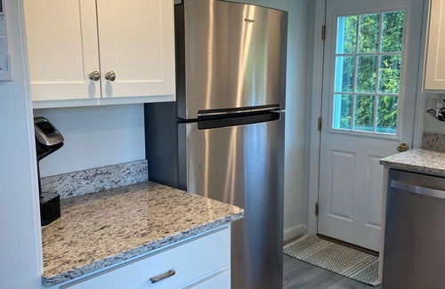 Dennis Port Cottage | Enjoy fall on the Cape with a quick walk to private beach!