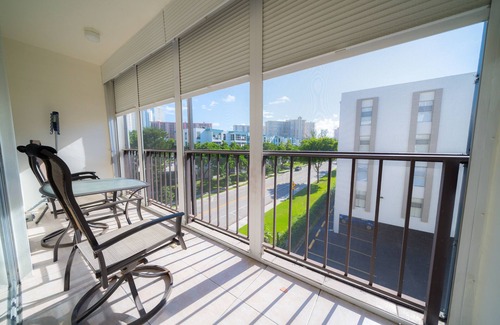 Sunny Isles Beach Apartment | 🏝Enjoy Fully Equipped 2BR Condo Near The Beach🏝