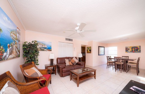 Sunny Isles Beach Apartment | 🏝Enjoy Fully Equipped 2BR Condo Near The Beach🏝