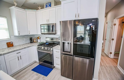 Cedar Lane House | Enjoy Gulf Views on the ICW with Great fishing!